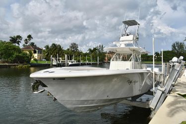 42' Invincible 2013 Yacht For Sale